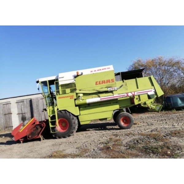 Комплект наліпок на комбайн CLAAS Dominator 85