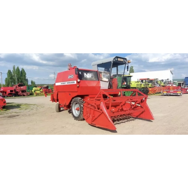 Комплект наліпок на Зернозбиральний комбайн Massey Ferguson 240